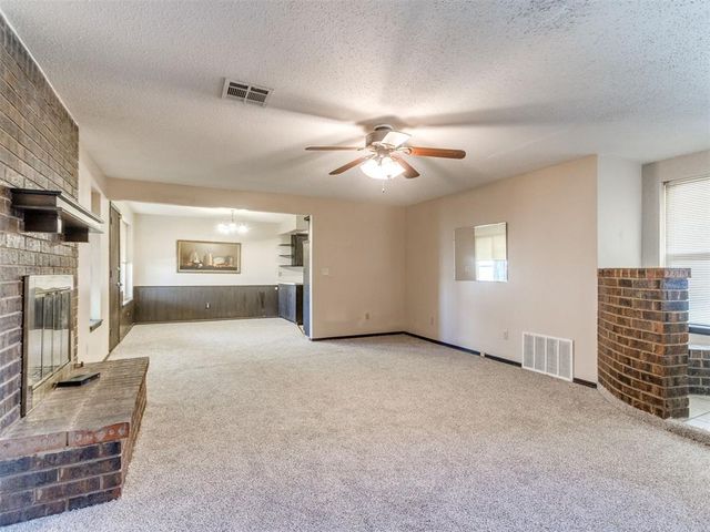 8817 S Charlotte Drive, Oklahoma City, OK 73159