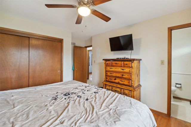 7300 Prairie Avenue, Urbandale, IA 50322