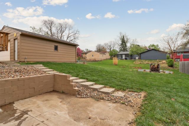 7300 Prairie Avenue, Urbandale, IA 50322