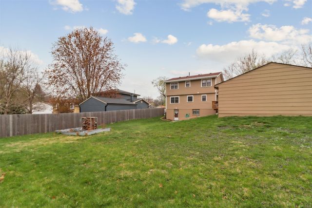 7300 Prairie Avenue, Urbandale, IA 50322