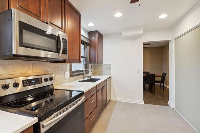 7300 Prairie Avenue, Urbandale, IA 50322