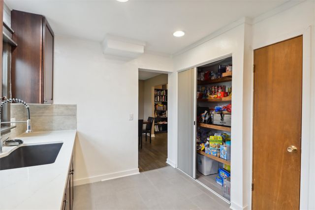 7300 Prairie Avenue, Urbandale, IA 50322