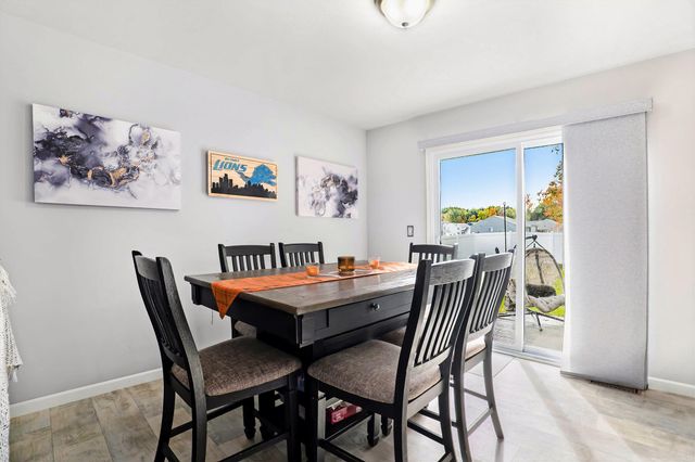 330 Lotz Court, Wayland, MI 49348