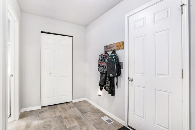 330 Lotz Court, Wayland, MI 49348