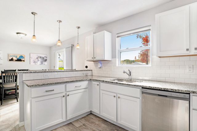 330 Lotz Court, Wayland, MI 49348