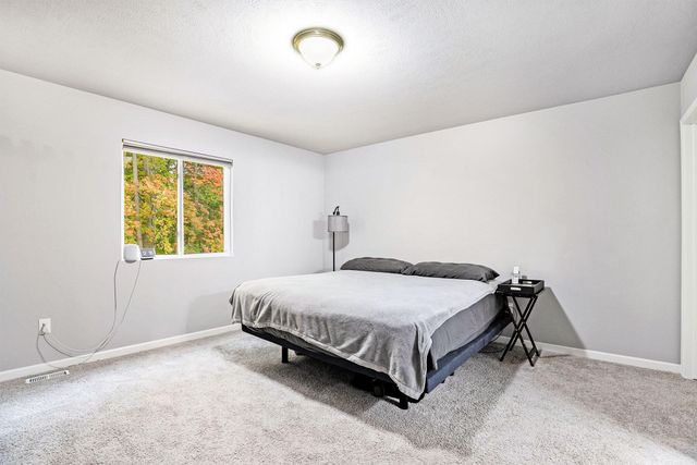 330 Lotz Court, Wayland, MI 49348