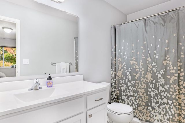 330 Lotz Court, Wayland, MI 49348