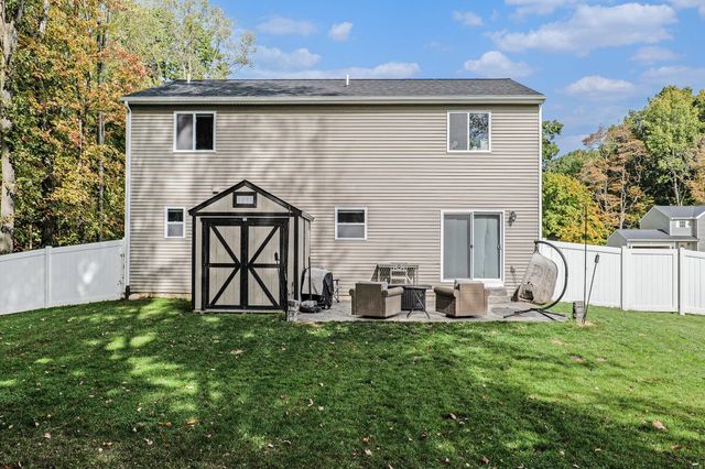 330 Lotz Court, Wayland, MI 49348