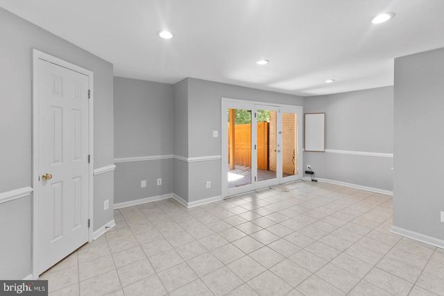 13121 MISTY GLEN LN, Fairfax, VA 22033