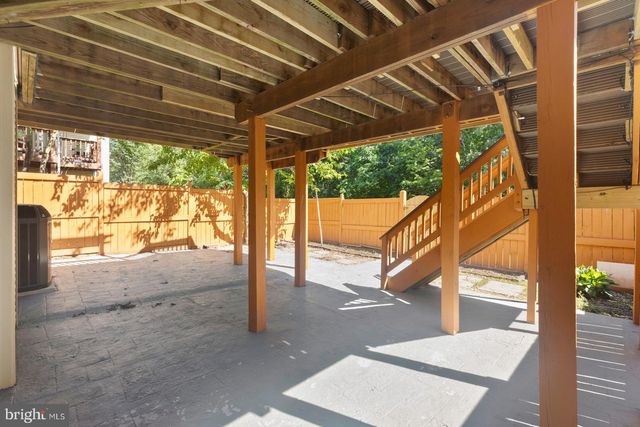 13121 MISTY GLEN LN, Fairfax, VA 22033