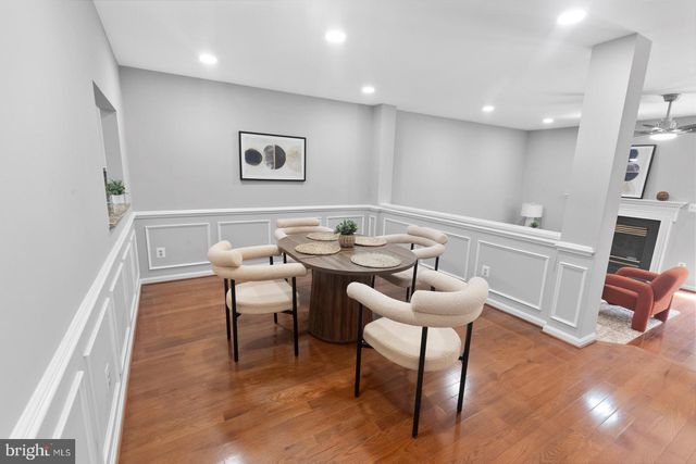 13121 MISTY GLEN LN, Fairfax, VA 22033