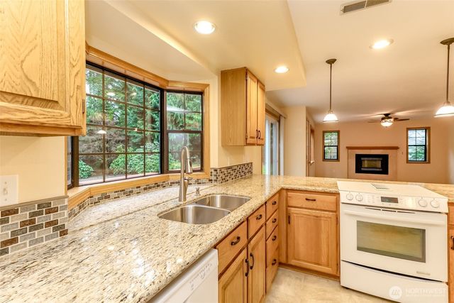 6013 Rocky Mountain Drive SW, Olympia, WA 98512