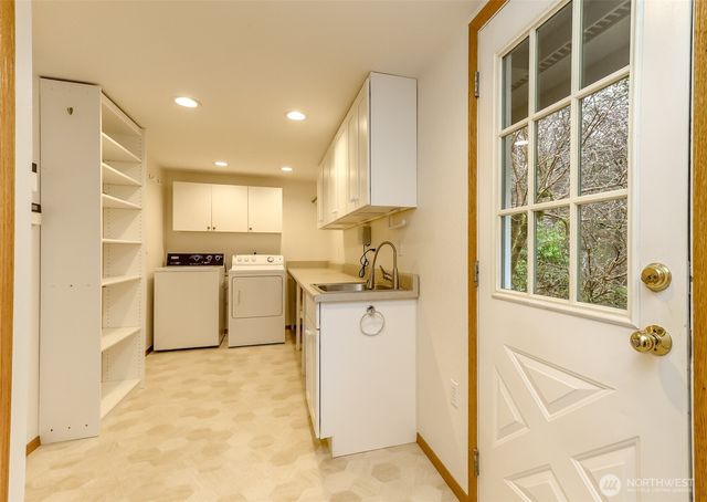 6013 Rocky Mountain Drive SW, Olympia, WA 98512