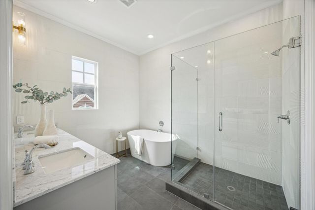 4030 Blossom Street, Houston, TX 77007