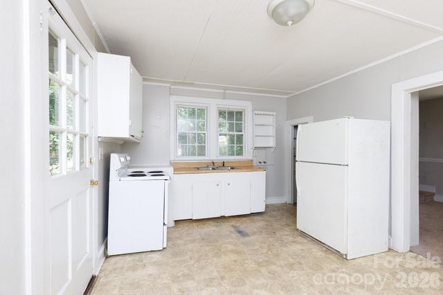 3516 Eastway Drive, Charlotte, NC 28205