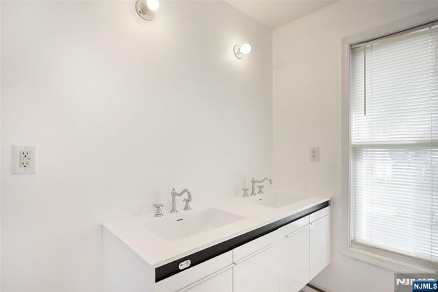 10-18 2nd Street, Fair Lawn, NJ 07410