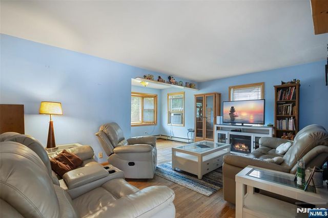 10-18 2nd Street, Fair Lawn, NJ 07410