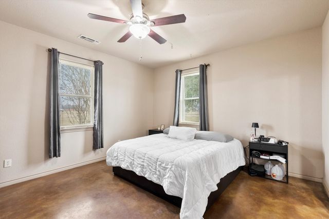 1617 Signal Road, Quinlan, TX 75474