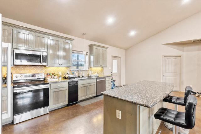 1617 Signal Road, Quinlan, TX 75474