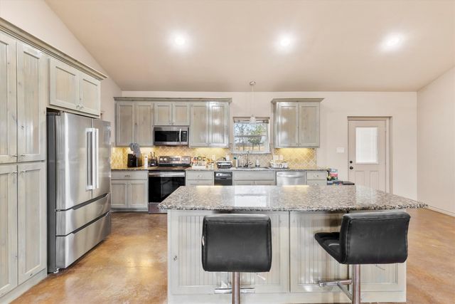 1617 Signal Road, Quinlan, TX 75474