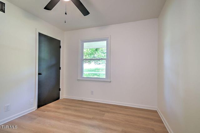 201 Coralwood Drive, Kingsport, TN 37663