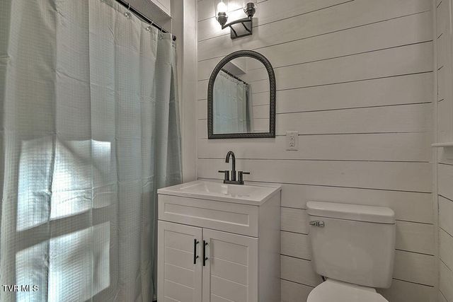 201 Coralwood Drive, Kingsport, TN 37663