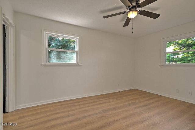 201 Coralwood Drive, Kingsport, TN 37663