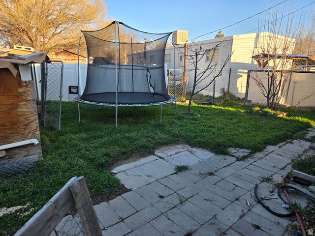 6935 S COLUMBIA DR, West Jordan, UT 84084