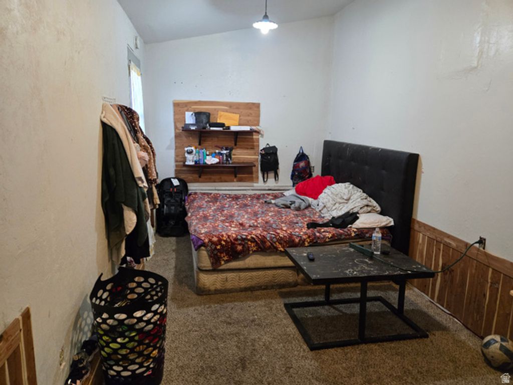 Image 3 of property listing at 6935 S COLUMBIA DR, West Jordan, UT 84084