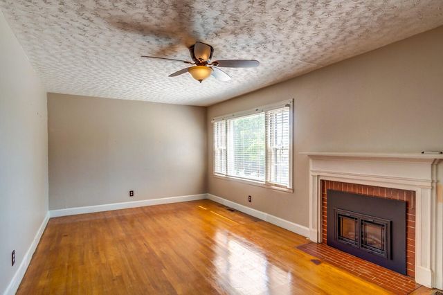 120 Windsor Drive, Winchester, KY 40391