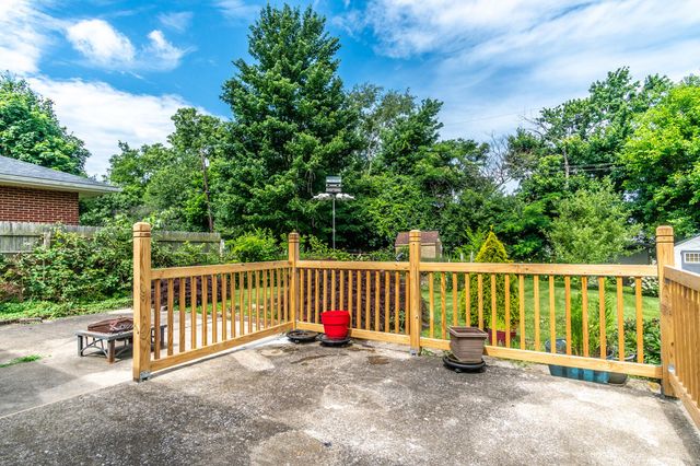 120 Windsor Drive, Winchester, KY 40391