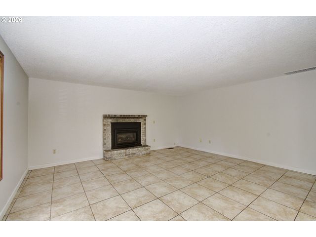 2101 Ne 151ST Ct, Vancouver, WA 98684