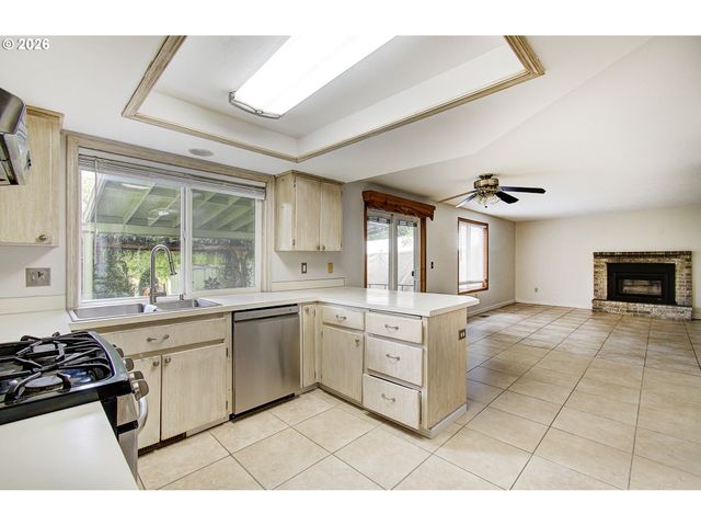 2101 Ne 151ST Ct, Vancouver, WA 98684