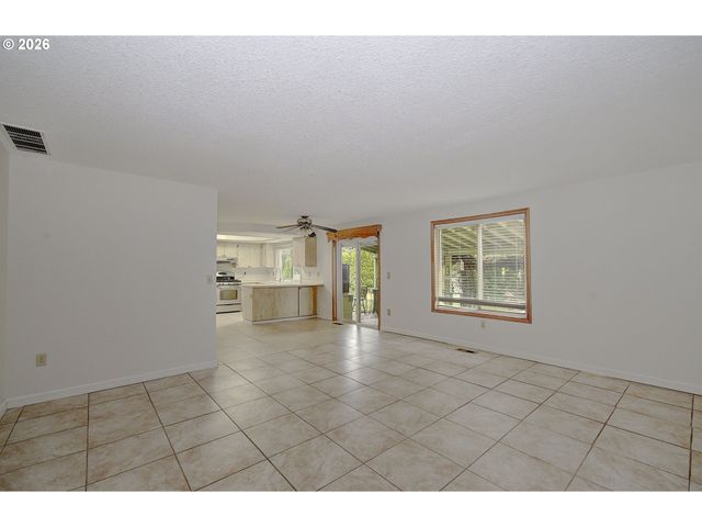 2101 Ne 151ST Ct, Vancouver, WA 98684