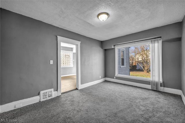 3198 E 118th Street, Cleveland, OH 44120