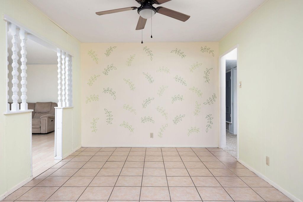 Image 11 of property listing at 2306 Brown Street, San Angelo, TX 76903