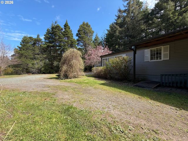 47247 HIGHWAY 101, Bandon, OR 97411