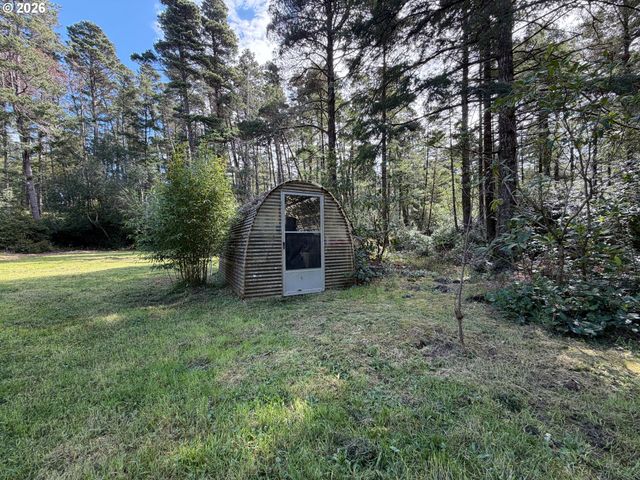 47247 HIGHWAY 101, Bandon, OR 97411