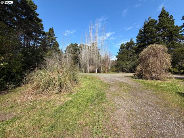 47247 HIGHWAY 101, Bandon, OR 97411