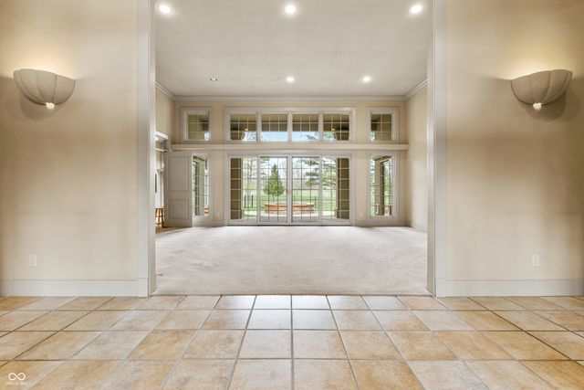 8424 W Mulligan Lane, Columbus, IN 47201