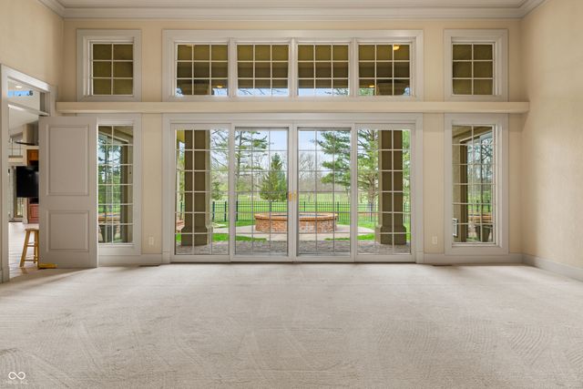 8424 W Mulligan Lane, Columbus, IN 47201