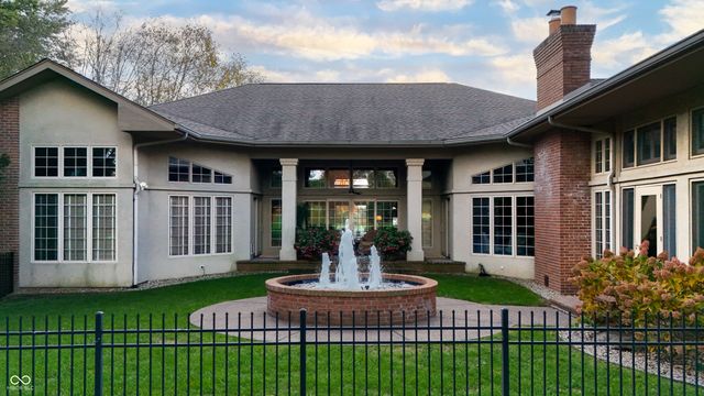 8424 W Mulligan Lane, Columbus, IN 47201