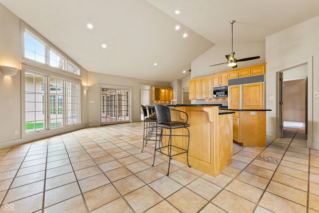 8424 W Mulligan Lane, Columbus, IN 47201