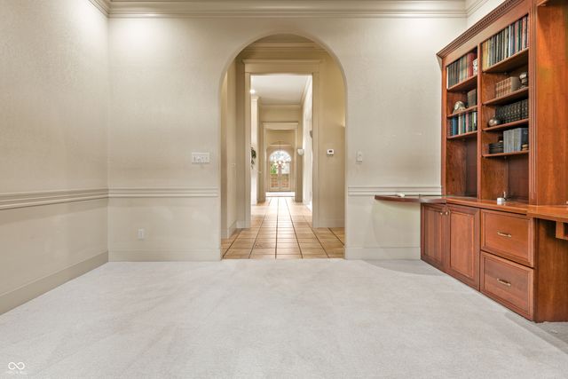 8424 W Mulligan Lane, Columbus, IN 47201