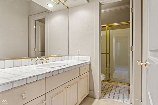 8424 W Mulligan Lane, Columbus, IN 47201