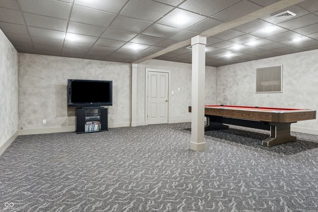 8424 W Mulligan Lane, Columbus, IN 47201