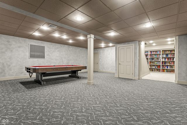 8424 W Mulligan Lane, Columbus, IN 47201