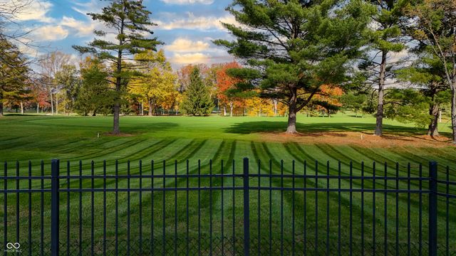 8424 W Mulligan Lane, Columbus, IN 47201