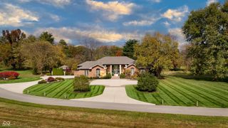 8424 W Mulligan Lane, Columbus, IN 47201