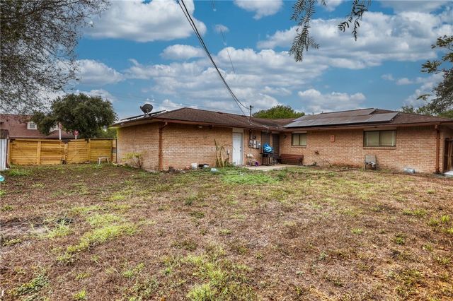 6025 Liptonshire Dr, Corpus Christi, TX 78415